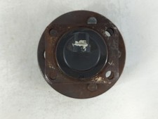 1999-2004 Oldsmobile Alero Driver Front Wheel Hub Oem Czlrj 1999-2004 Oldsmobile Alero Driver Front Wheel Hub Oem Czlrj
