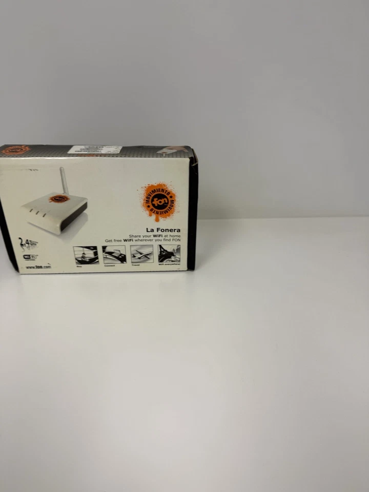 La Fonera 2.4 GHz 802.11 b/g Wireless Router 54 Mbps Brand New - Image 3 of 4