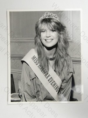Rebecca Davenport Miss Halifax Abendkurier Schönheit Königin Diadem 1980er Foto