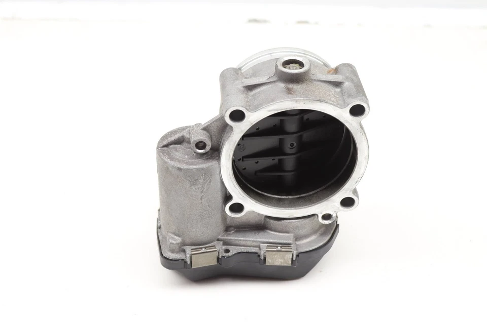 AUDI A5 QUATTRO 2008-2011 2013-2016 - Cuerpo del acelerador 06E133062H Foto 3 de 4