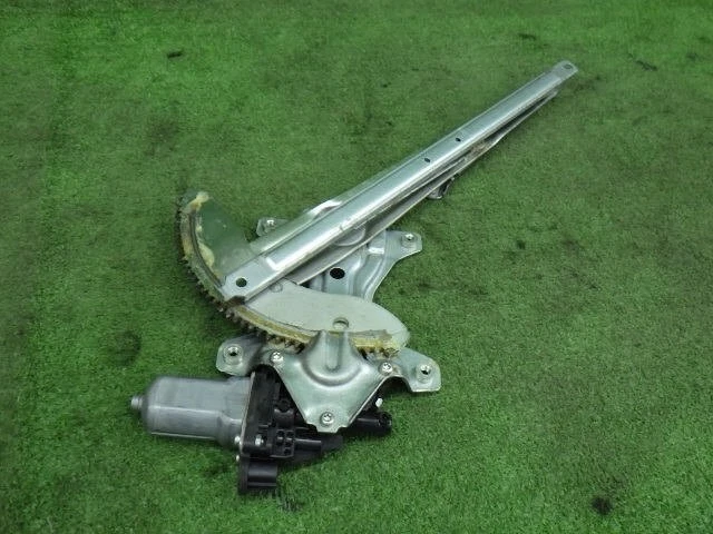 JDM 2009 Daihatsu Move Conte L585S Puerta Delantera Izquierda Regulador... - Imagen 2 de 4