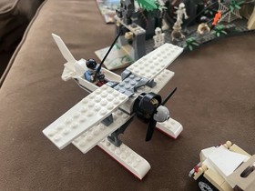 LEGO Indiana Jones 7623 Temple Escape 7622 Lost Treasure Raiders of the Lost Ark