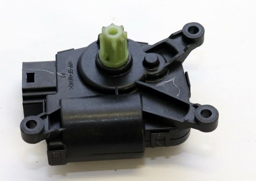 Ford Transit Custom Tourneo AV6N-19B634-AA Lufteinlaßklappe Stellmotor Klima