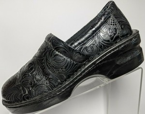 boc tooled clogs
