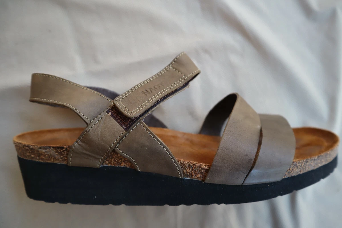 Naot women's sale kayla wedge sandal