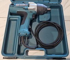 Makita TW0200 impact wrench