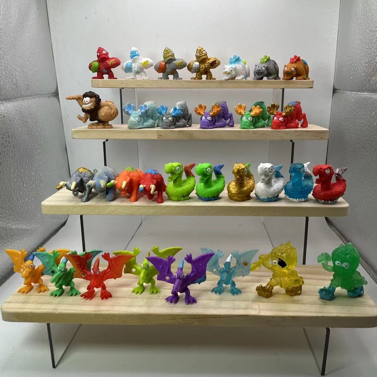 Zuru Smashers Dino Ice Age Surprise Pick Your Own Figure -Super