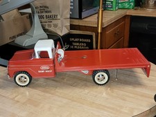 VINTAGE & ORIGINAL PRESS STEEL TONKA RAMP HOIST TRUCK HIGH GRADE