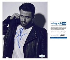 Ryan Guzman "9-1-1" AUTOGRAPH Signed Autographed 8x10 Photo B ACOA