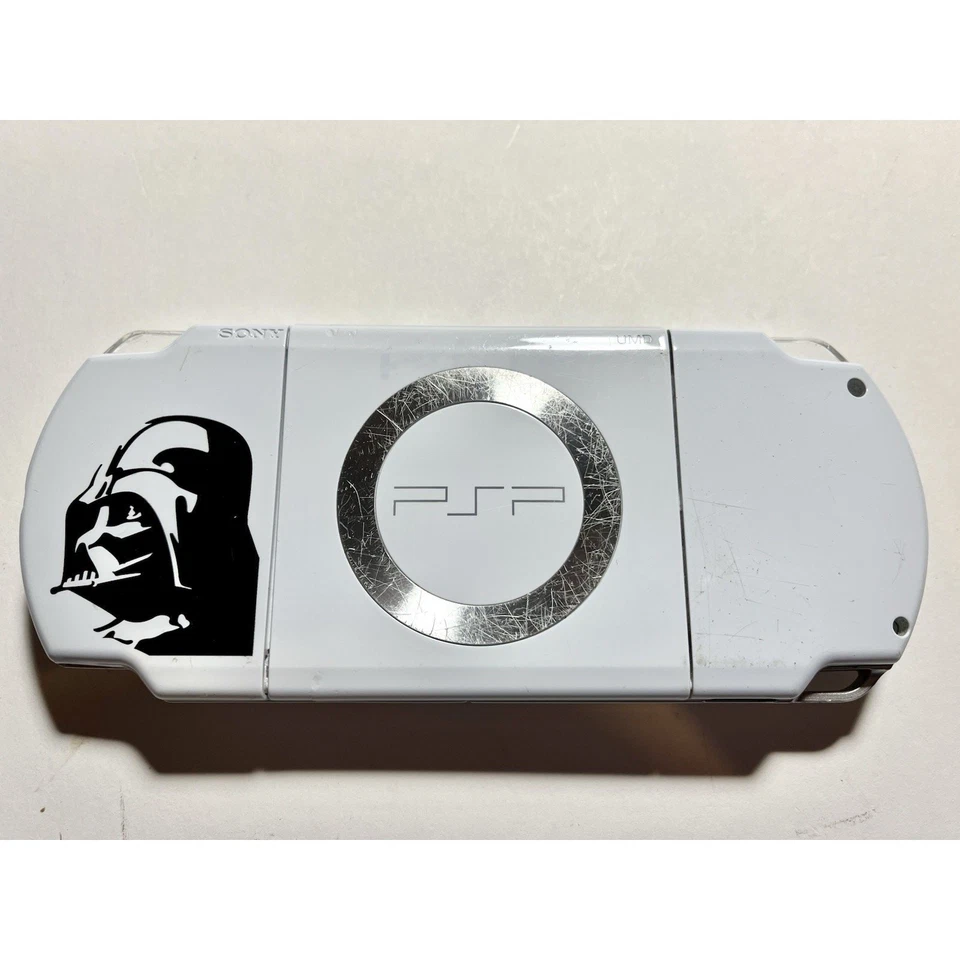 SONY PSP-2001 Star Wars DARTH VADER EDITION AS IS Defective Bad Screen - Image 2 of 4