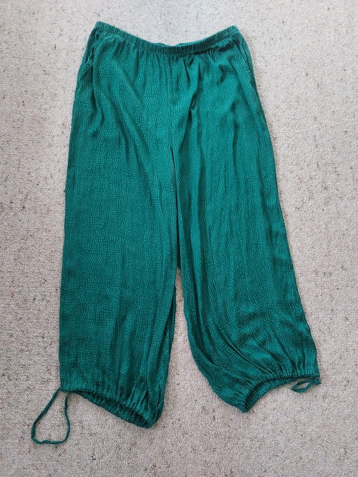 Taking Shape Pants Womens 18 Green Polka Dot Harem Tapered Satin pants Christmas