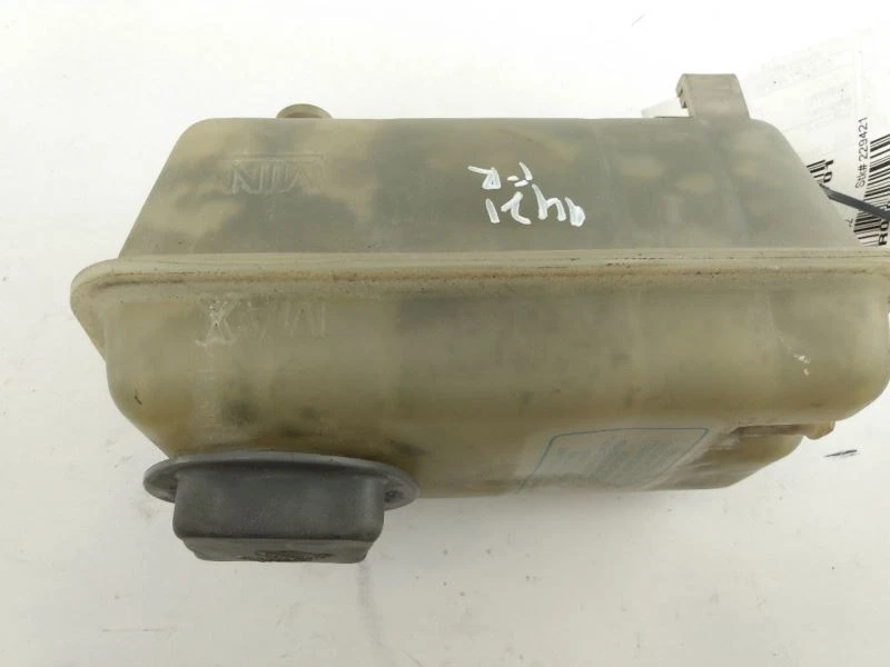 VOLVO 740 WAGON Coolant Reservoir Overflow Tank Fits 85 86 87 88 89 90 91 92 - Image 3 of 4