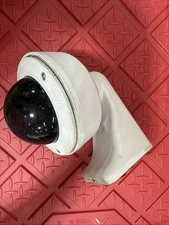 Pelco Weather resistant security camera ICS110-CDV-39A w/ Wall Mount