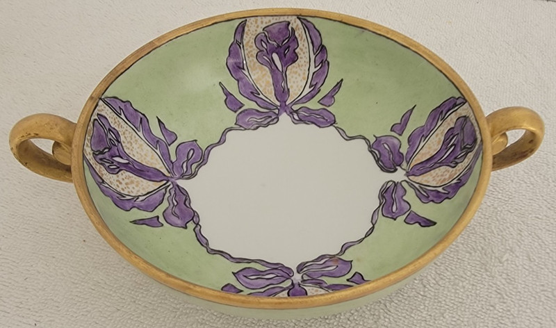 JAPAN 1950'S HANDPAINTED 3 FOOTED BOWL CANDY DISH GREEN PURPLE GOLD 5 1/2"