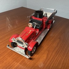 Ertl Bank Fire Truck 1926 Seagrave Dyersville Iowa 1/30 Scale Made in USA