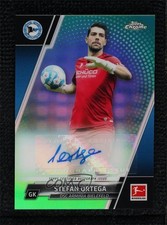 Stefan Ortega Moreno Chrome Bundesliga 2021 Green Refractor /99 Auto