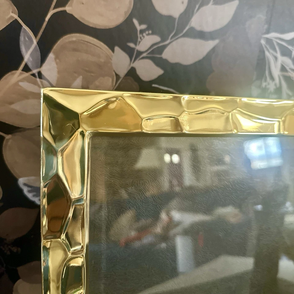 2 件装老式黄铜相框,8 英寸 x 10 英寸和 4 英寸 x 6 英寸 — 第 3/4 张图片