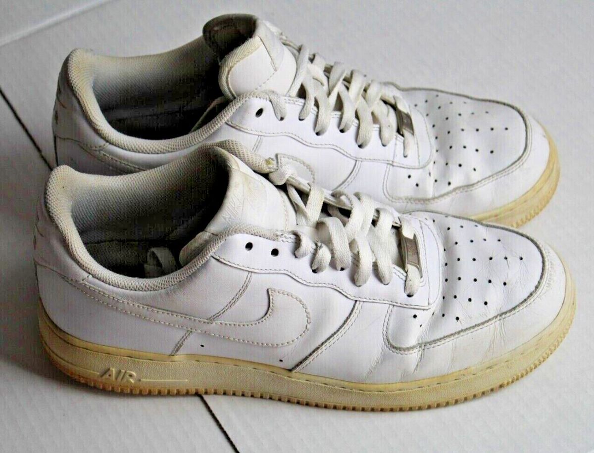 Men's Nike Air Force 1 Low Top Size 10.5 Triple White Men's Nike Air Force 1 Low Top Size 10.5 Triple White