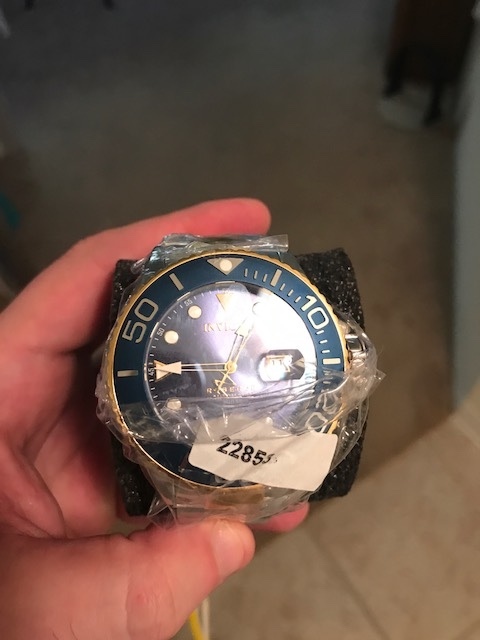 ヴィンテージ　腕時計 Invicta Men's 22583 Vintage Analog Display Automatic Self Wind Two