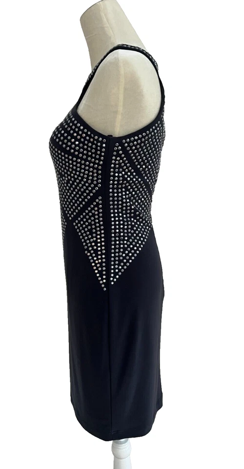 Vestido de Cóctel JOANNA CHEN Gris Gunmetal Halter con Detalle de Ojal Plateado Talla 6 Foto 2 de 4