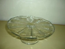 CLEAR PRESSED GLASS FOOTED CAKE/DESSERT STAND