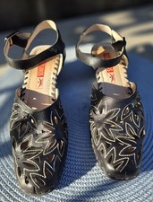 VTG. BLACK WITH WHITE STITCHING PIKOLINOS LEATHER CUT OUT WOMEN'S SHOES