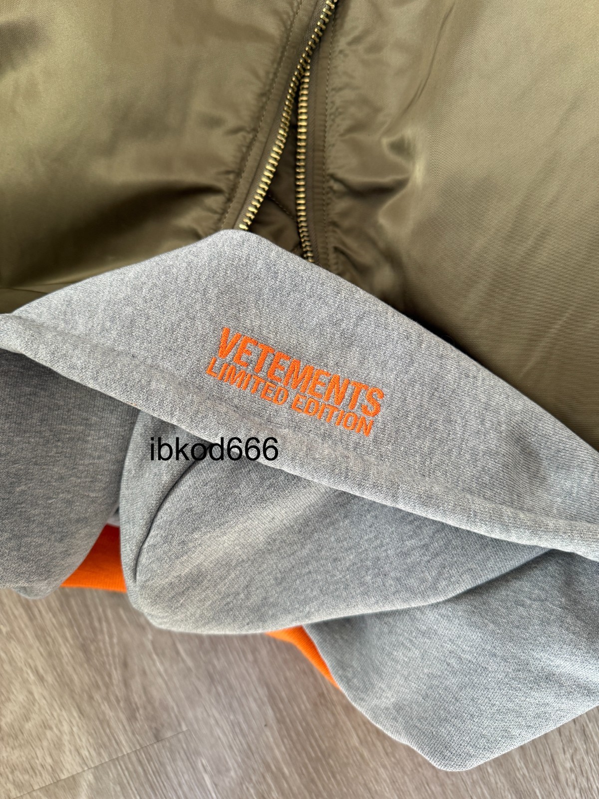 Vetements X Alpha Industries Reversible Green/Orange Bomber Jacket image 8