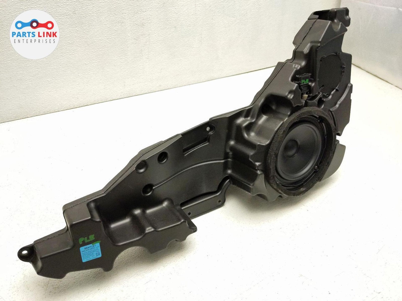 2016-20 BENTLEY BENTAYGA FRONT LEFT SPEAKER DOOR SUBWOOFER BASSBOX PREMIUM SOUND