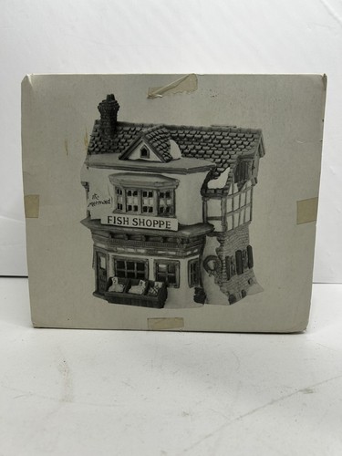 Vintage Dept 56 Dickens Village Series The Mermaid Fish Shoppe Heritage Village - Foto 2 di 8