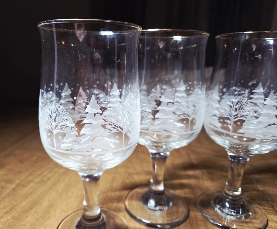 4 Vtg Arby's Winter White Frosted Pine Tree Wine Goblets w/ Gold Rim Libbey 7" - Image 2 of 4