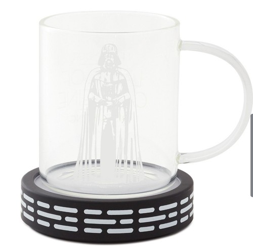 Star Wars™ Darth Vader™ Holographic Light-Up Mug - Picture 3 of 5