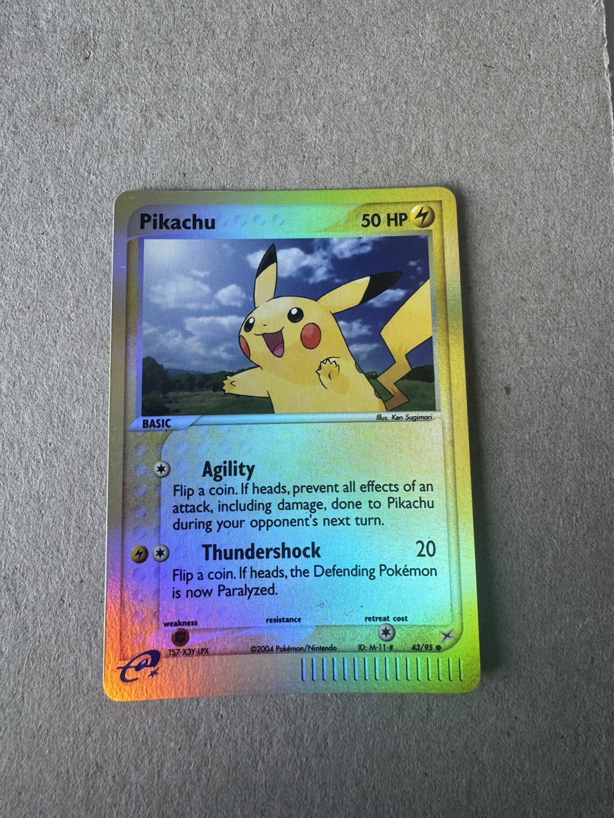 Pikachu 43/95 EX Team Magma vs Team Aqua Reverse Holo Pokemon Card Near Mint