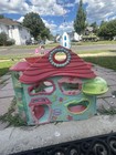 Plastic 1:6 Complete Dollhouse, 2-Story 4-Room Unfurnished Pink Teal Green LPS — photo 2