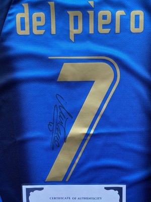 Italy - Del Piero autographed  home  jersey with photo proof and coa