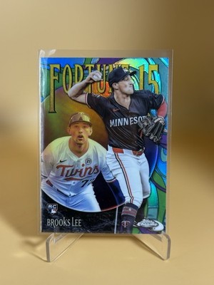 Brooks Lee Minnesota Twins Rookie Card Fortune Teller 2025 Topps Chrome