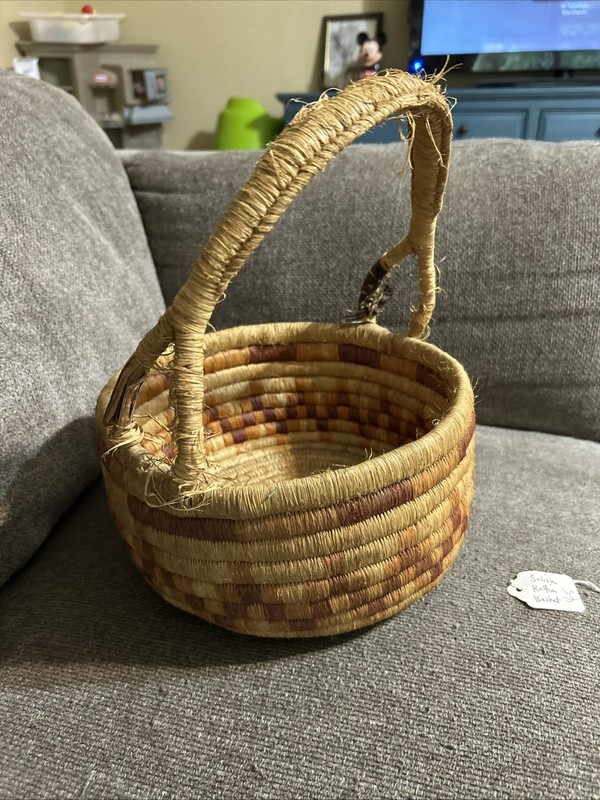 Native american RAFFIA Basket Washington Salish