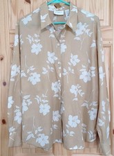 Liz Claiborne Sport Beige White Floral Tan White Sz L Button Lt Wt Cotton Office