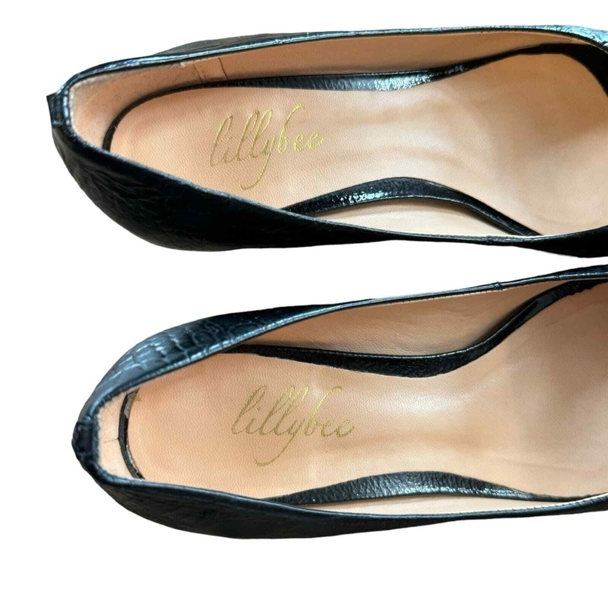 Women's Lillybee Size 38 Black Patent Leather Embossed Wedge Women's Lillybee Size 38 Black Patent Leather Embossed Wedge