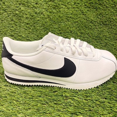 Nike Cortez Mens Size 10 White Black Athletic Lifestyle Leather Shoes Sneakers