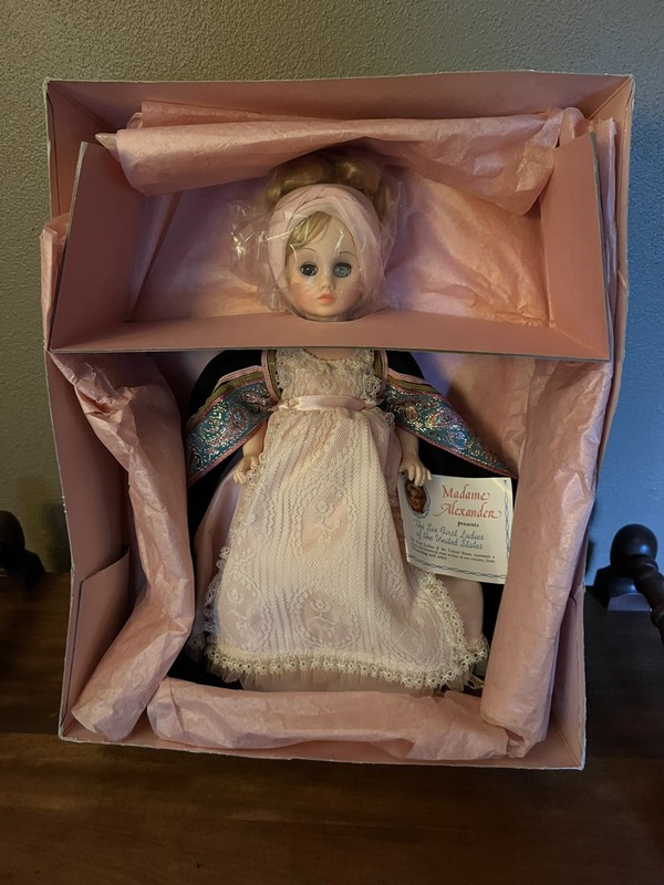 Madame Alexander Presidents' Wives #1506 - 6th in Series Louisa Adams MIB/NRFB