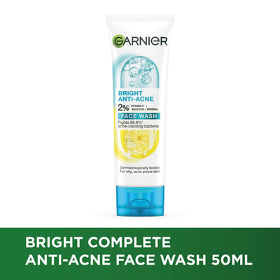 Garnier Bright Complete Anti-Acne Foam   Oily Skin 3-in-1, 100ml