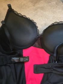 ANN SUMMER VALENTINES BLACK & RED  NEGLIGEE/ BASQUE SIZE 8-10 B/C Cup 