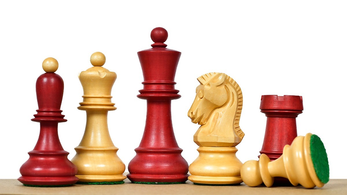 1950 Reproduced Dubrovnik Fischer Chess Pieces Stained Crimson & Boxwood 3.7"