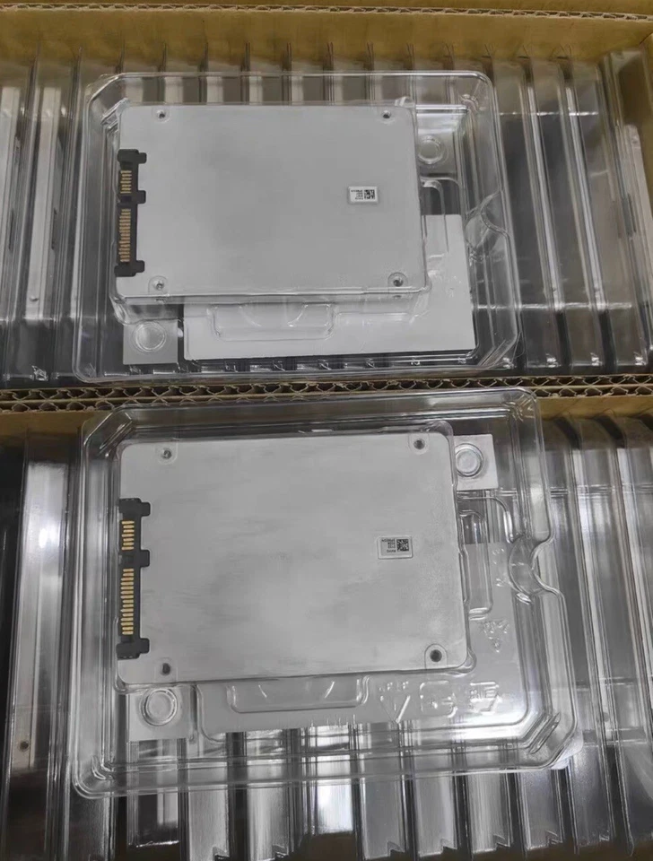 Lenovo Intel S4610 3.84TB SSD 2.5" SATA 6Gb/s Solid State Drive SSDSC2KG038T8L1 - Image 3 of 3