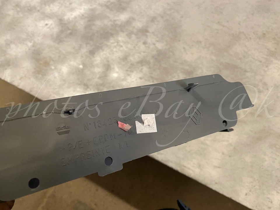 Couvercle boite a gant habitacle RENAULT Twingo I - Photo 4/4