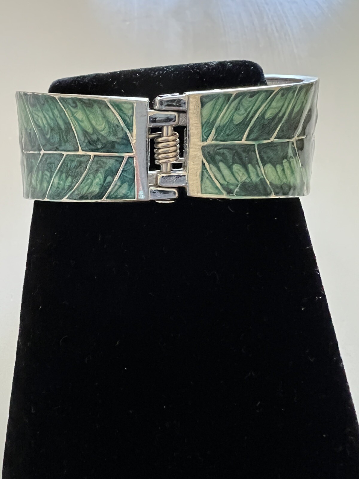 Leaf Bangle Bracelet - image 5