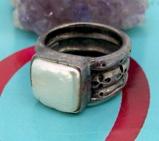 Vintage Mother Of Pearl Square Top Sterling Silver Band Ring Size 6