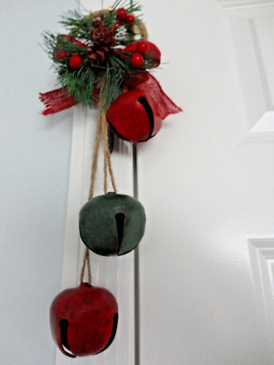 MERRY BRITE CHRISTMAS 12.5'' BELL DOOR HANGER