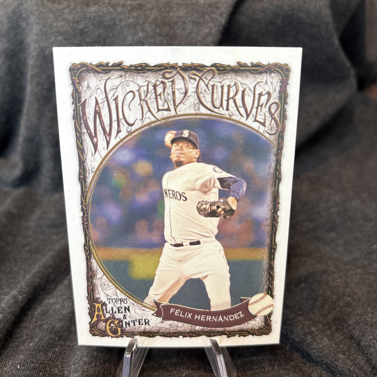Felix Hernandez 2025 Topps Allen & Ginter Wicked Curves #WC-19 Mariners Insert