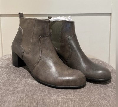 ECCO Shape 35 Women s Brown Leather Chelsea Ankle Boots Block Heel New Size 38/7